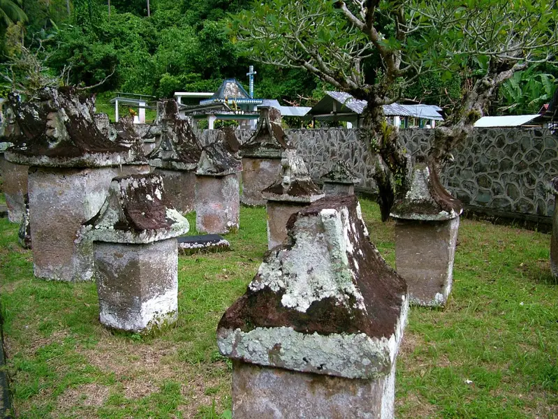  Upacara Adat Pemakaman Waruga